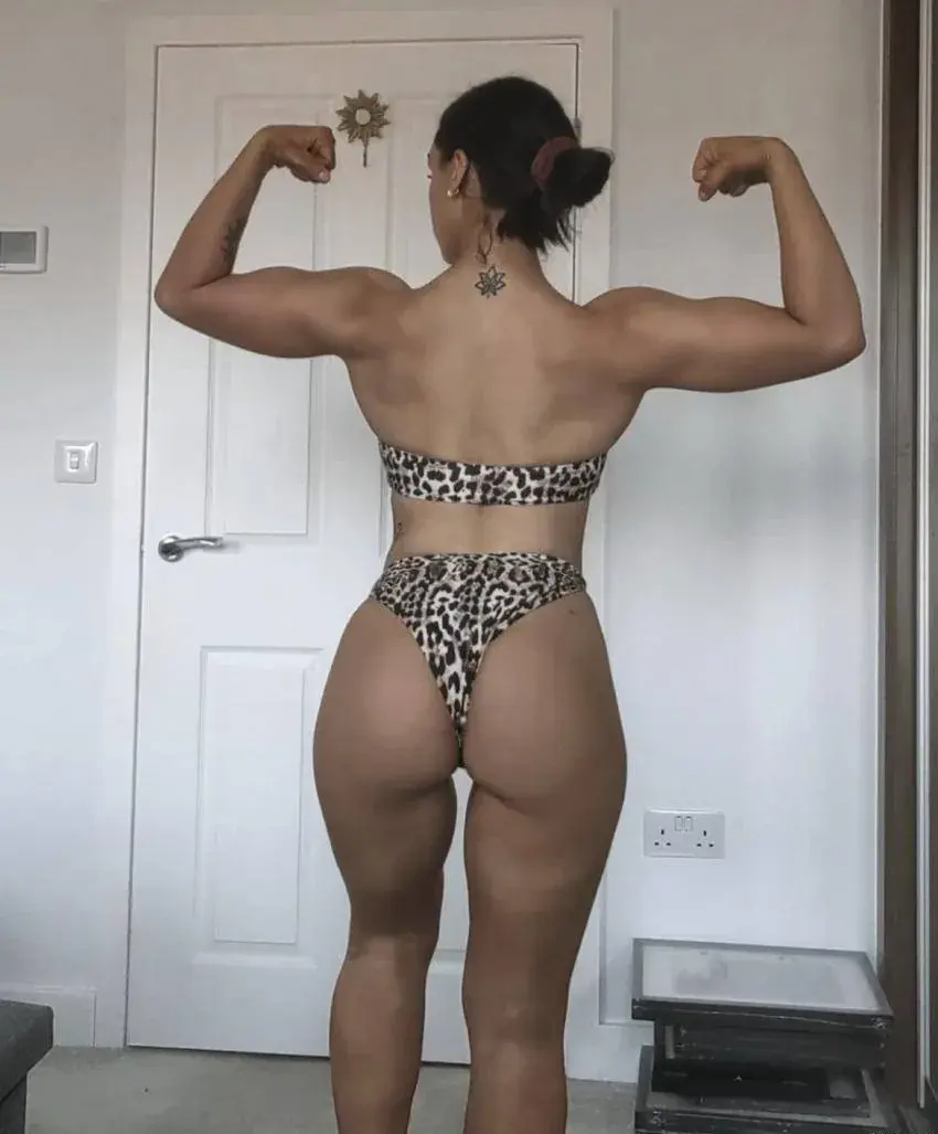 TuhmaAmirah Pori TuhmaAmirah